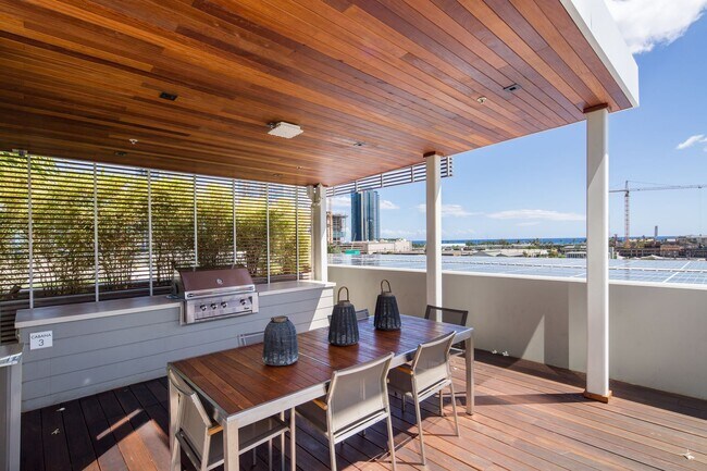 Building Photo - Fully Furnished Luxury Kakaako Living at Symphony 2 Bed, 2 Bath, 2 Parking