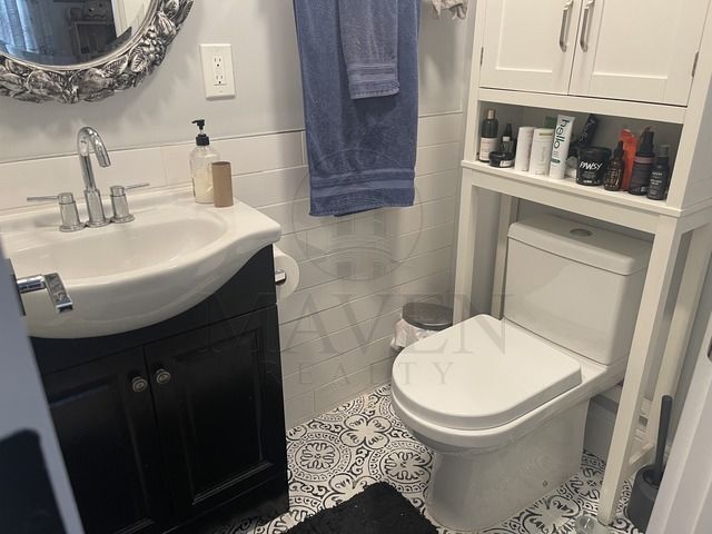 Building Photo - 91 Bristol Rd