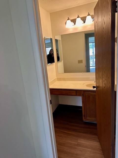 Building Photo - 2253 Hedgerow Road