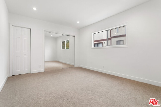 Building Photo - 2002 4th St