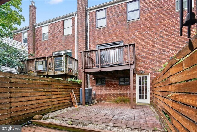 Building Photo - 223 Burgess Ave