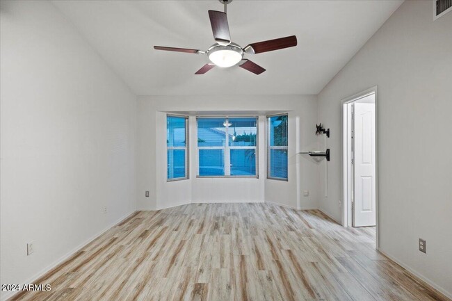 Building Photo - 5623 E Gelding Dr