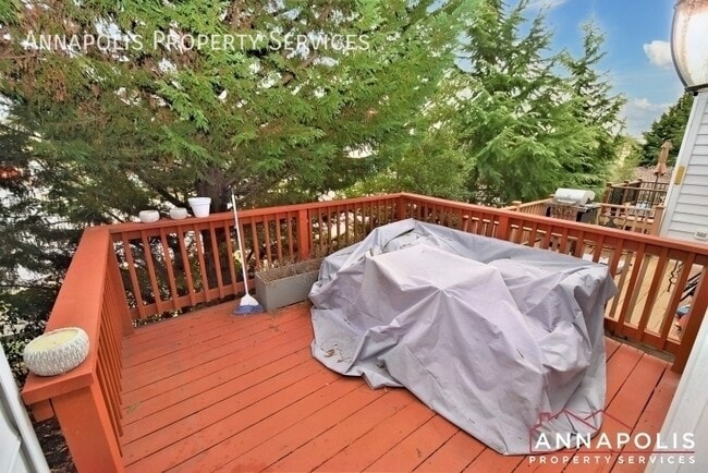 Building Photo - 37 Harbour Heights Dr