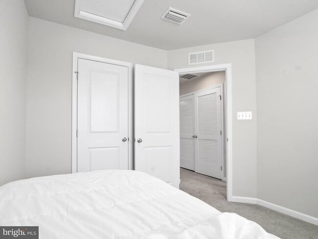 Building Photo - 7227 Potomac Ter