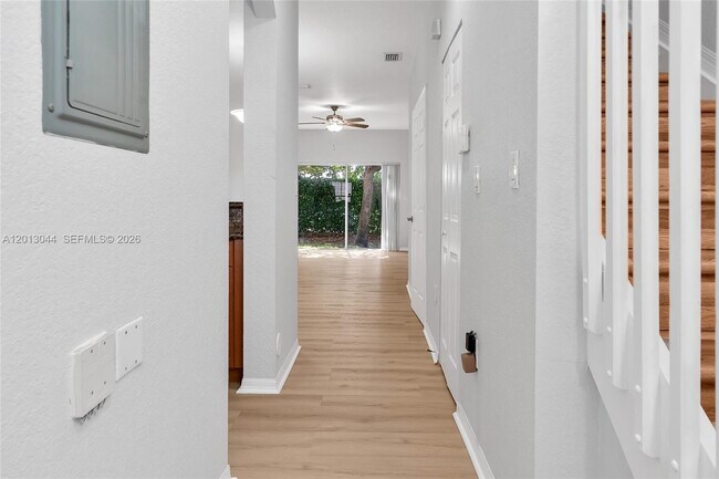 Building Photo - 4967 SW 140th Terrace