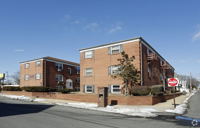 Building Photo - Ocean Grove Village