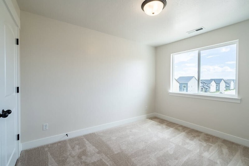 Building Photo - 1544 N 3740 W