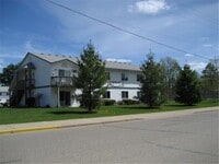 Building Photo - 560-570 Spring St