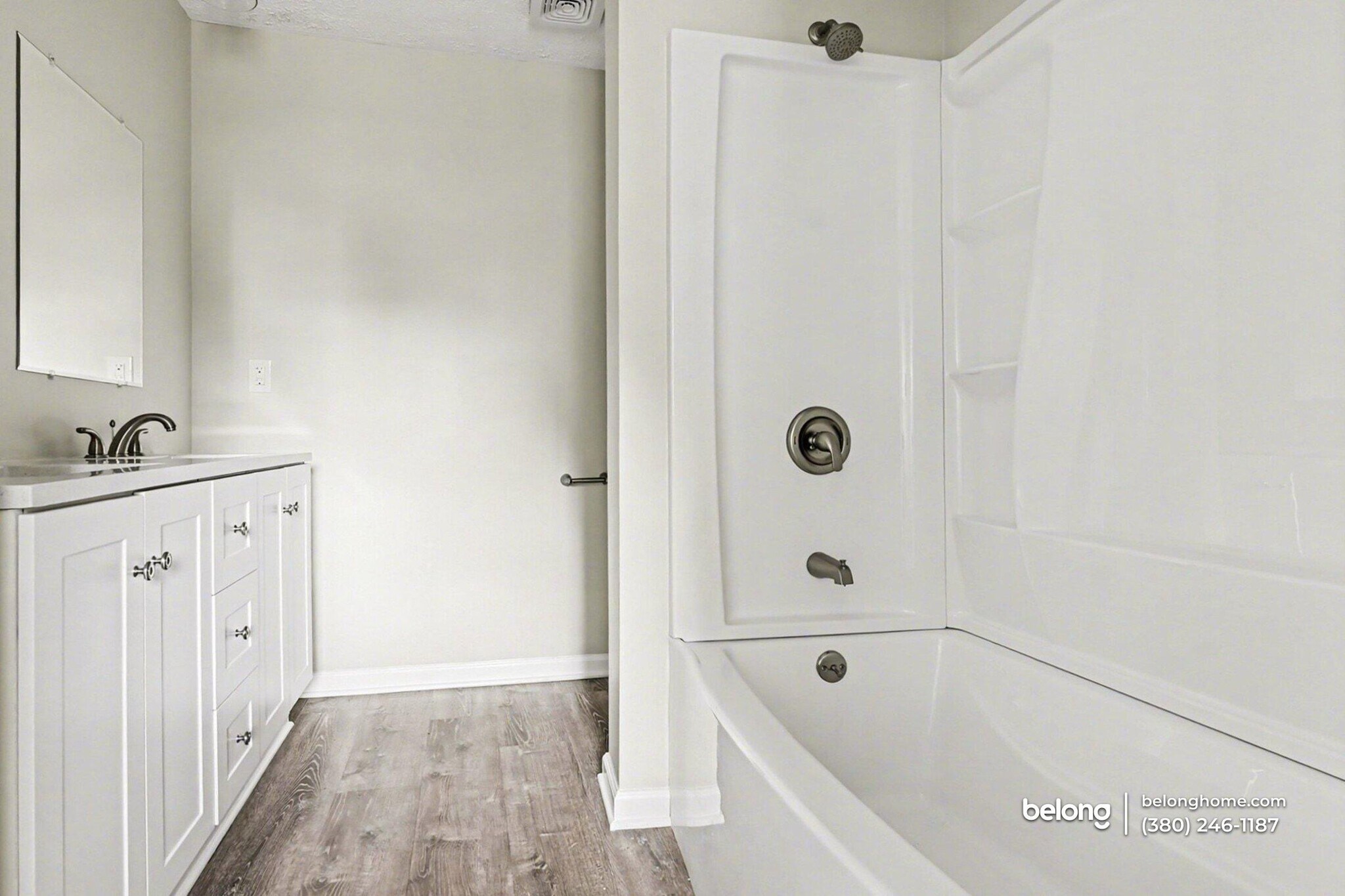 Building Photo - 217 Moorfield Dr