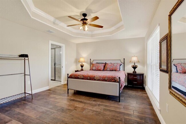 Building Photo - 6028 Sundown Dr