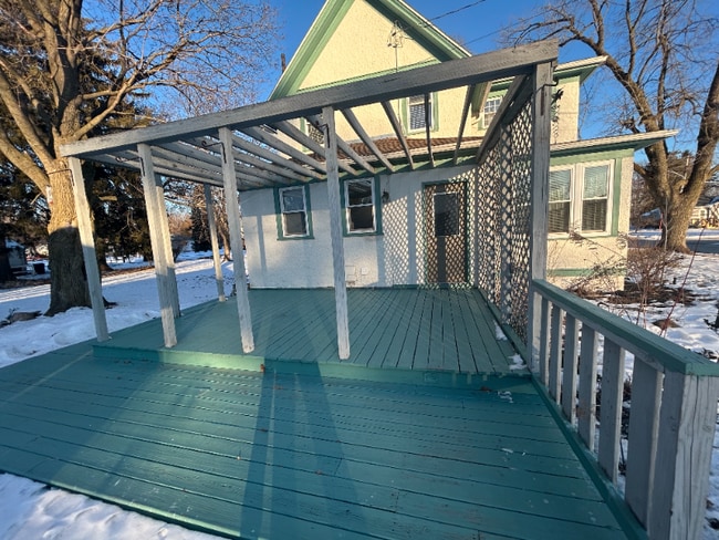 Building Photo - 201 Bonito St