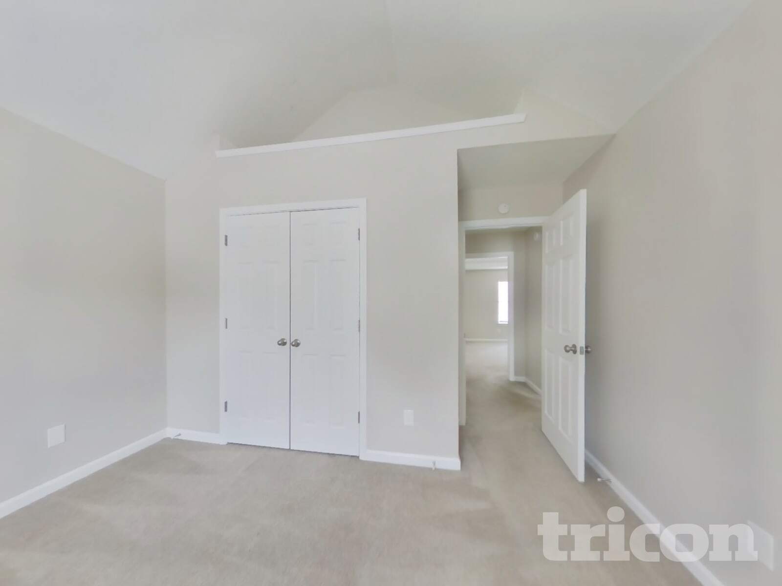 Building Photo - 1099 Sugarcreek Way