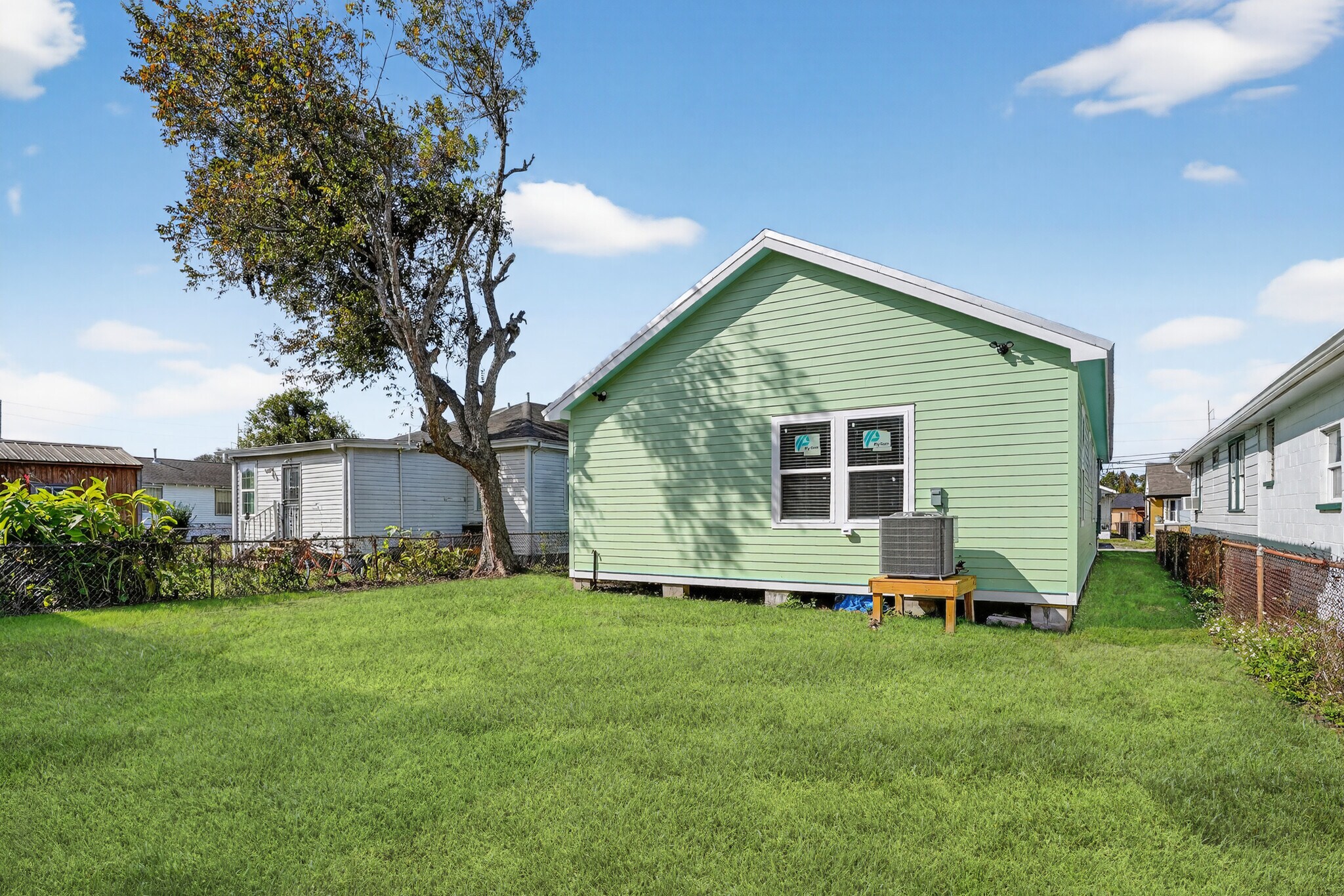 Building Photo - 2825 Cherry St