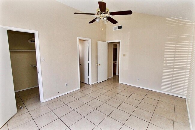 Building Photo - 1380 Trudy Elaine Dr