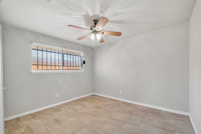 Building Photo - 4511 Bayou Vista Dr