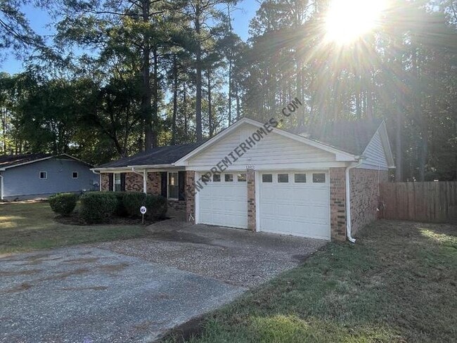 Building Photo - 12001 Lemoncrest Ln