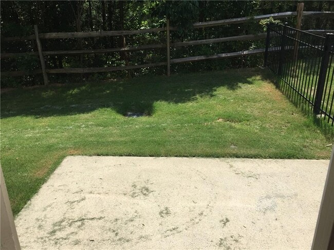 Building Photo - 3338 Castleberry Village Cir