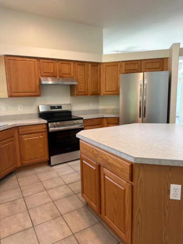 Building Photo - 74 Leaver Dr