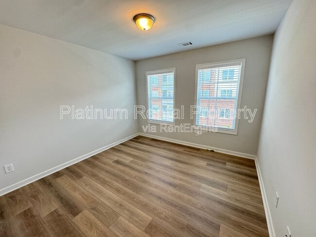 Building Photo - 1592 Gin Blossom Cir
