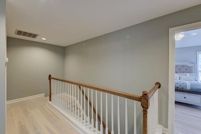 Building Photo - 3 Bedroom, 2.5 Bathroom Townhome in Ellington Woods - Mt Pleasant