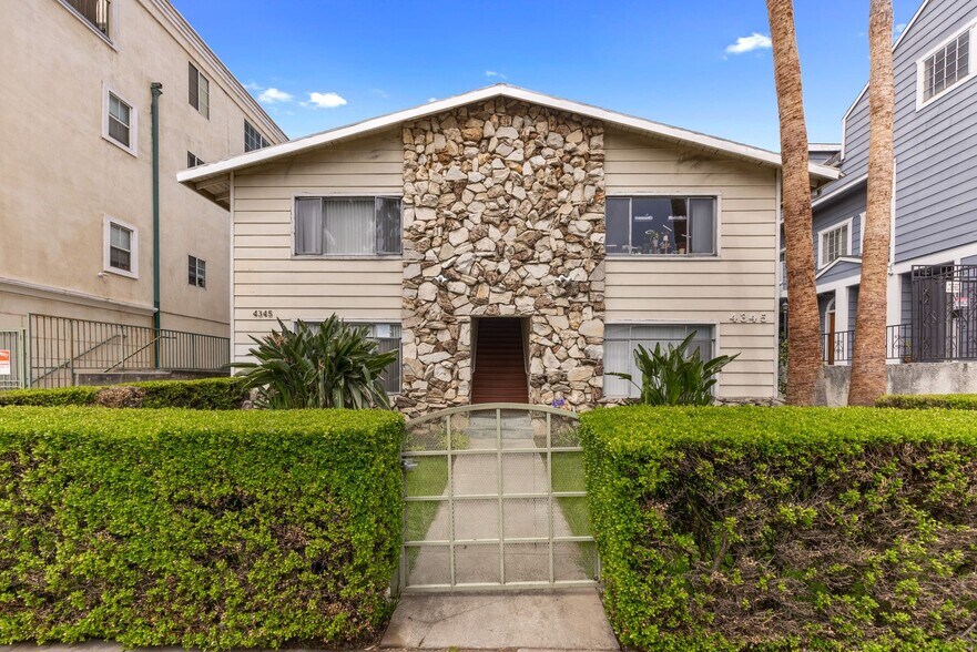 Building Photo - 4345 Ventura Canyon Ave