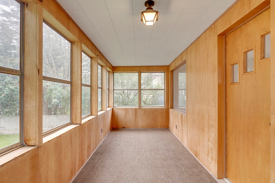 Building Photo - 1633 McDonald St NW