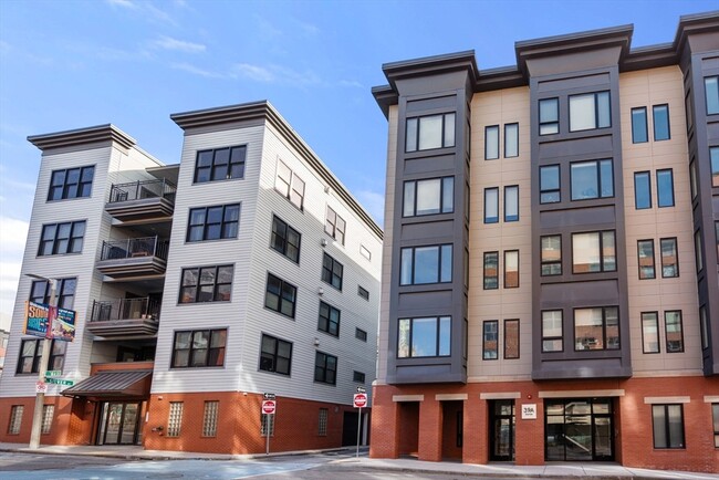 Building Photo - 39 A St