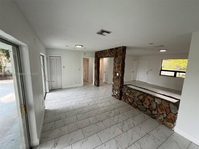 Building Photo - 4421 NW 33rd St