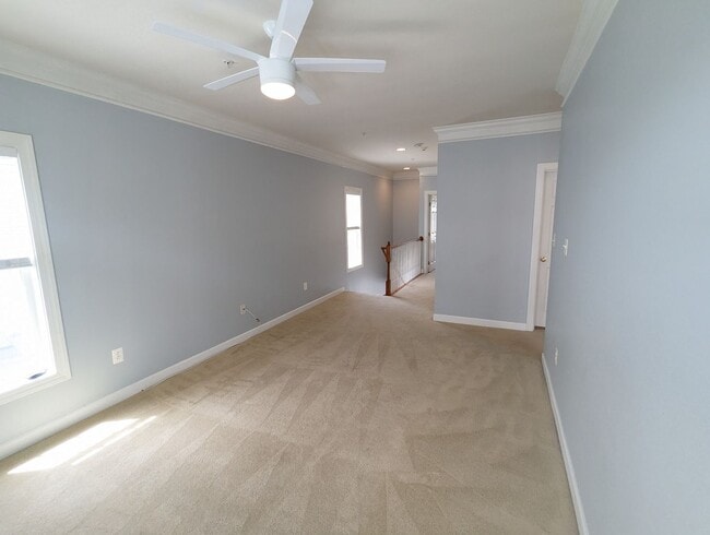 Building Photo - Two level condo in URBANA School District ...