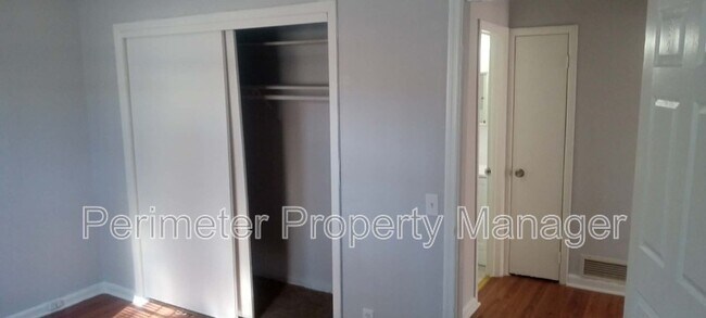 Building Photo - 9306 Gibson Ave