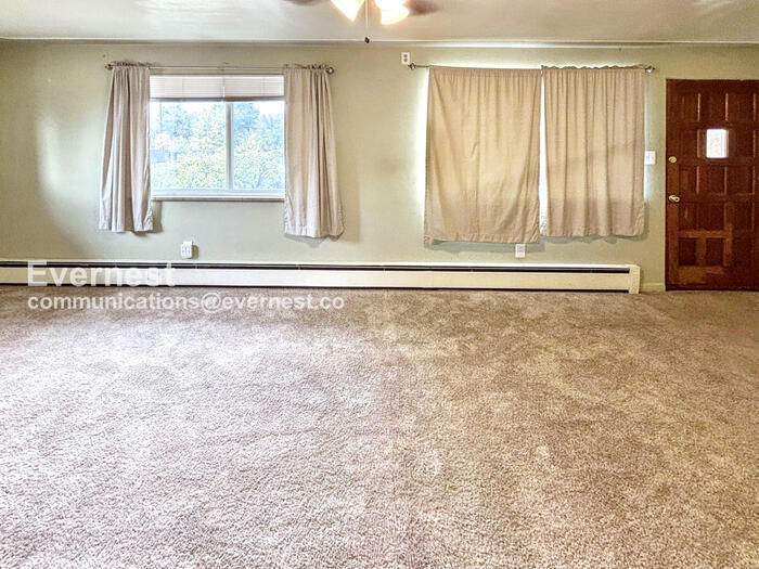 Building Photo - 3366 W 55th Pl