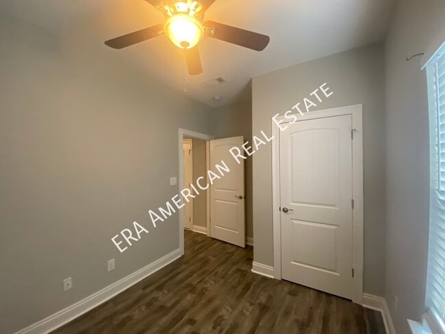 Building Photo - 8461 Laredo St