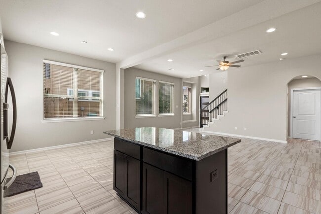 Building Photo - 2531 Terrace Point Dr