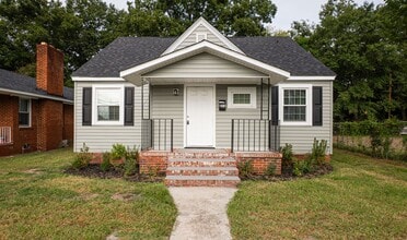 Building Photo - Welcome to this beautiful newly renovated ...
