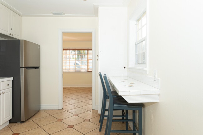 Building Photo - 245 Cortez Rd