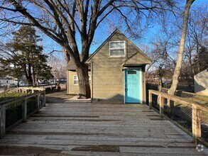 Building Photo - FOR LEASE | Mid-town Tulsa | 1 Bed, 1 Bath...