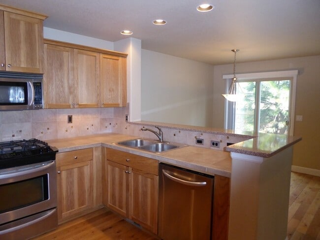 Building Photo - 20254 Ellie Ln