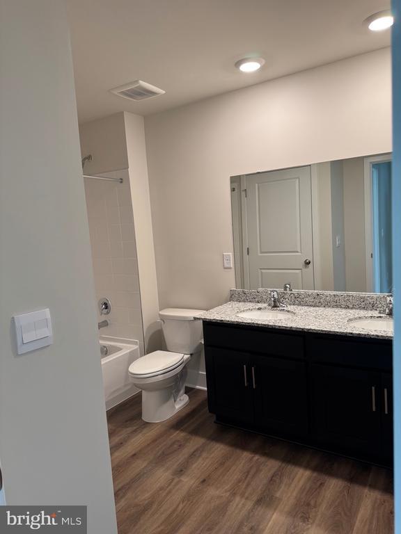 Building Photo - 108 Manasquan Wy