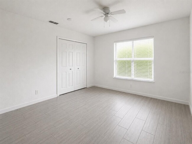 Building Photo - 3323 Songbird Ln
