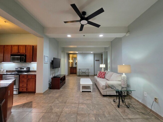 Building Photo - Ground floor 2/2 at The Enclave at Oak Hill