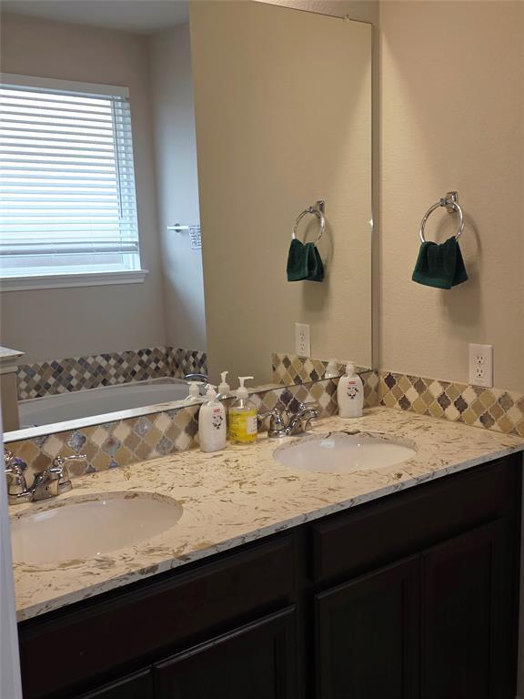Building Photo - 26047 Drover Sky Ct