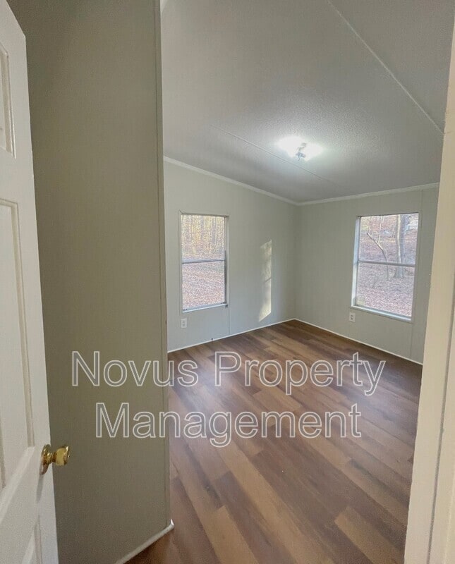 Building Photo - 249 Oakleigh Dr