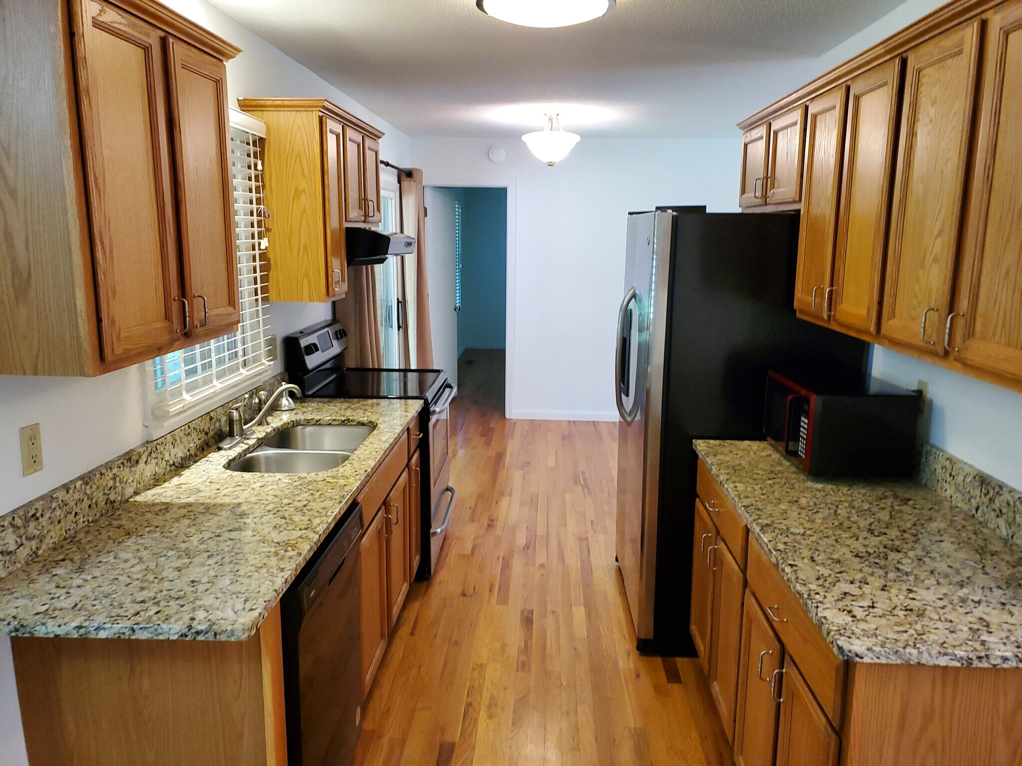 Kitchen - 40 Bluebird Lane