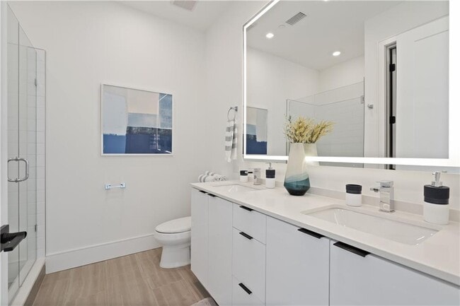 Building Photo - 788 West Marietta St NW