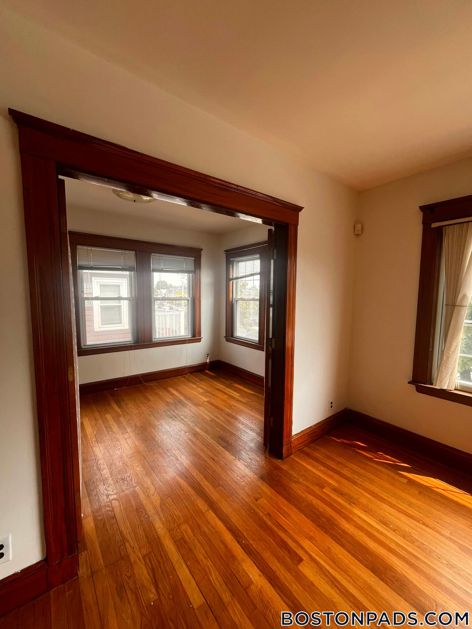Building Photo - 468-470 Gallivan Boulevard
