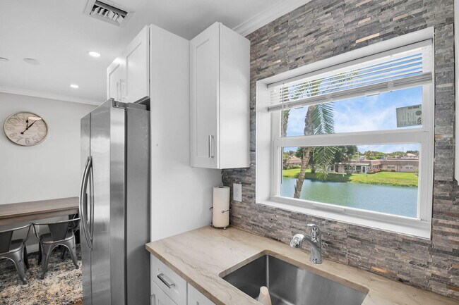 Building Photo - 388 Tuscany Ln