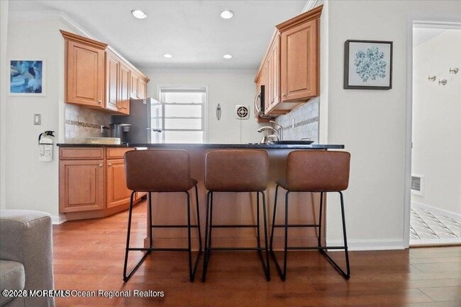 Building Photo - 2204 Grand Central Ave