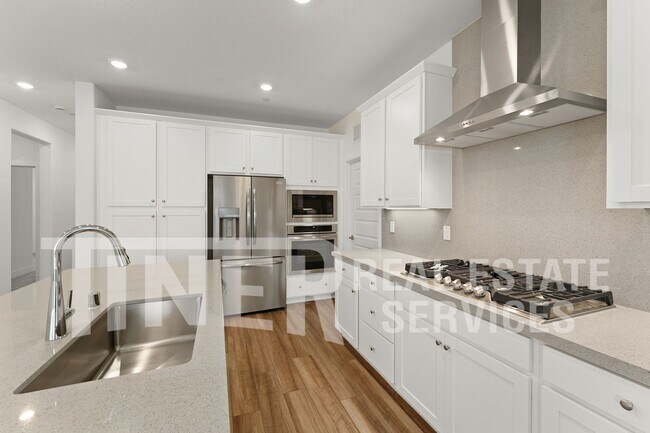 Building Photo - 3062 Pansona St