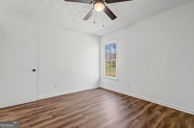 Building Photo - 608 S Jeff Davis Dr