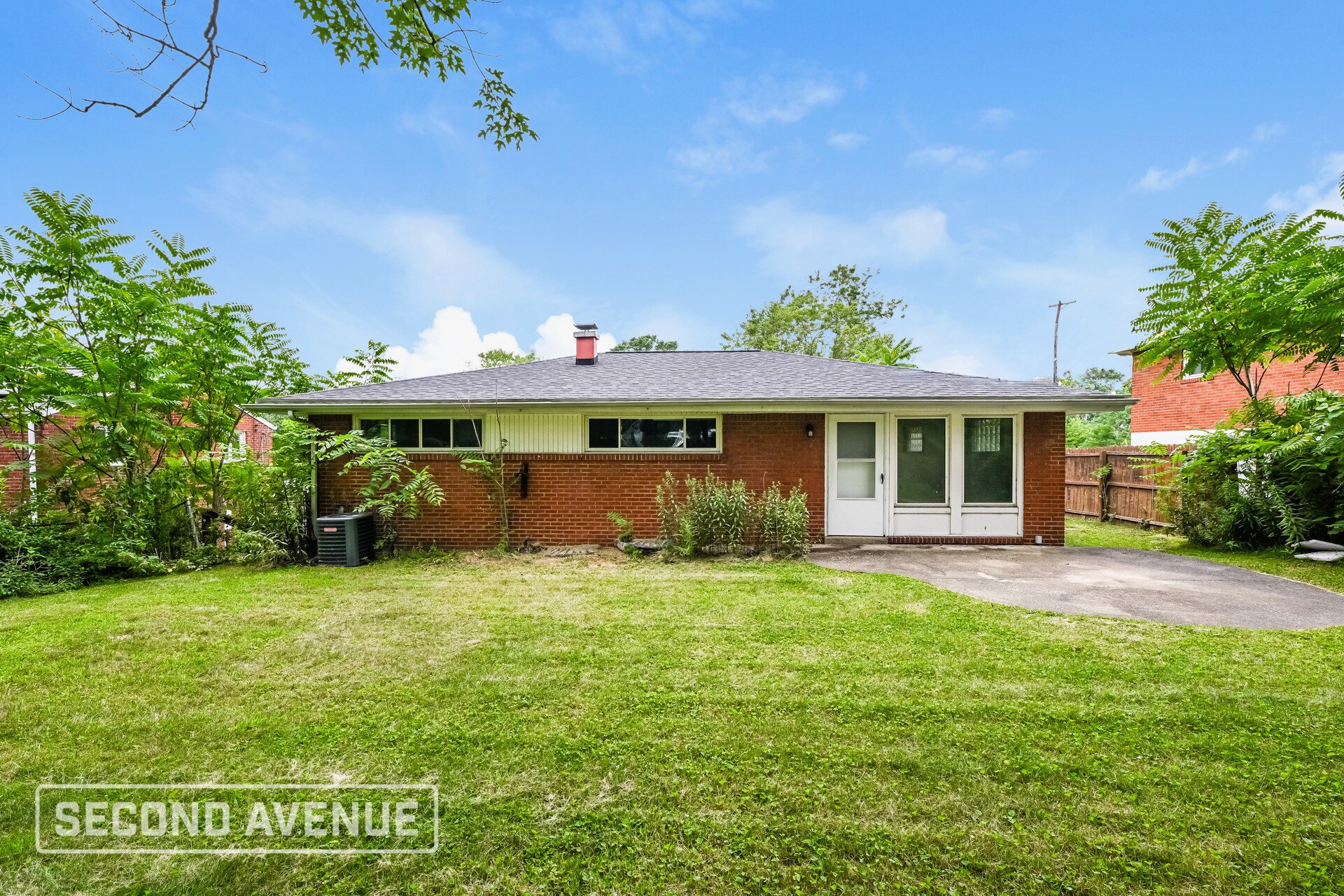 Building Photo - 304 Garden City Dr